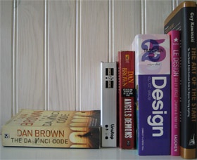 linutop_books.jpg