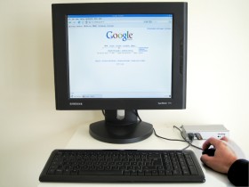 linutop_plug_and_surf4s.jpg